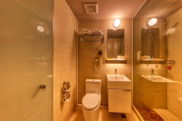 Bathroom 4, Jinjiang Inn Select Changchun Jiutai Minkang Road, Changchun