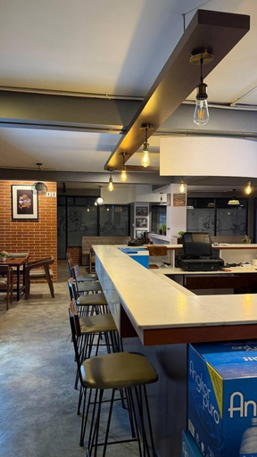 Restaurant, Amora De Cafe & Guest House, Ruessei Kaev