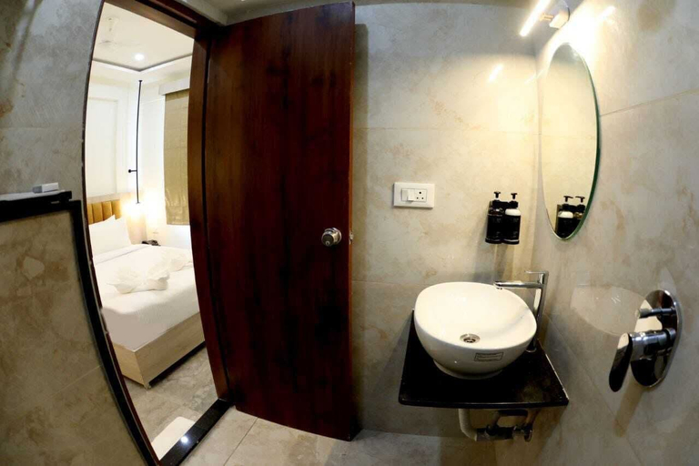 Bathroom 5, Kennedia International Hotels & Suites, Bangalore