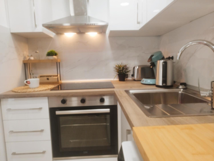 Kitchen 2, GO&REST Apartments, Valencia
