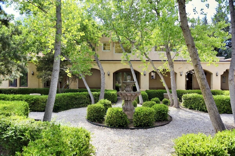 Exterior 3, Santuario Grande, Bernalillo