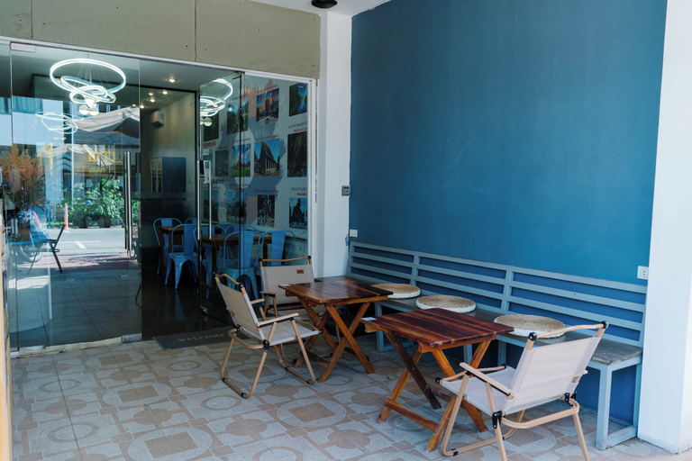 Restaurant 5, Happy Home Hostel, Vientiane