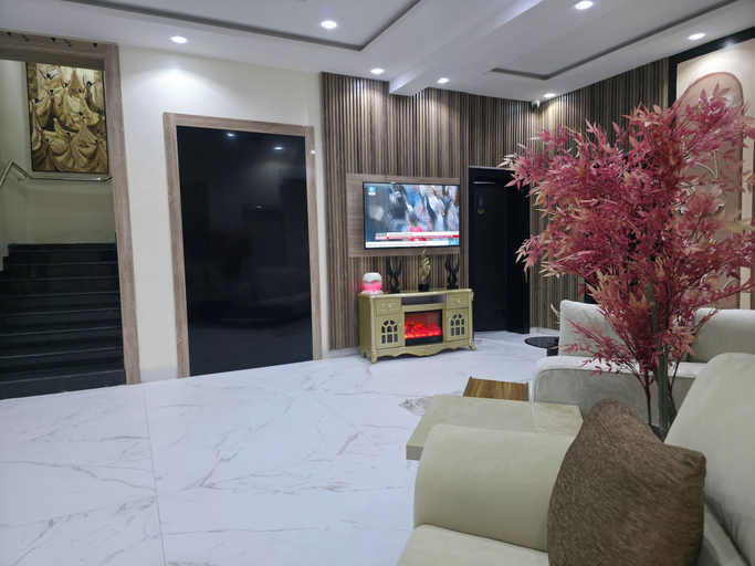 Reception 4, IVOTEL LUXURY HOTEL, Obio/Akp