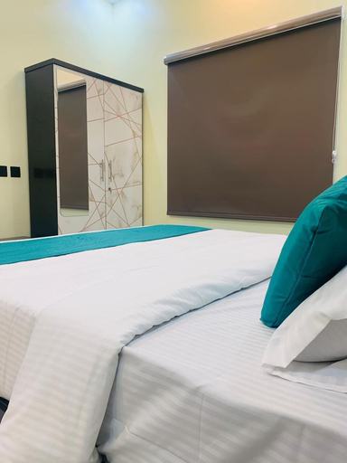 Room 4, De Waves, Thiruvananthapuram