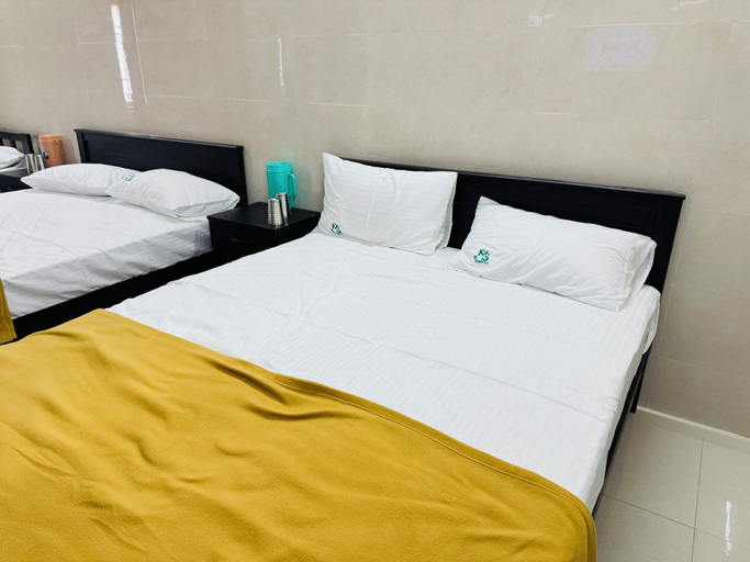 Room 4, MS Residency, Tiruchirappalli