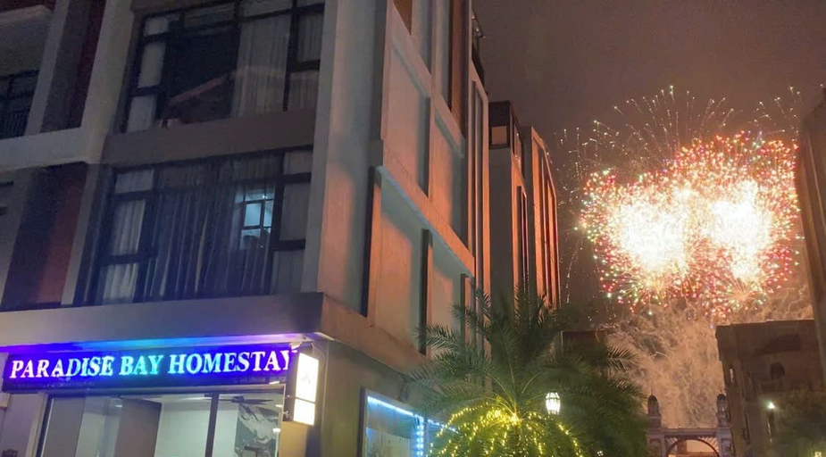 Front of property 4, Paradise Bay Hotel, Văn Giang