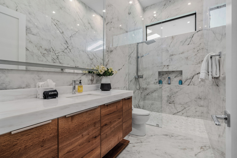 Bathroom 5, The Bravo Villas by AvantStay, Riverside