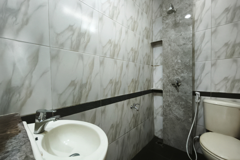 Bathroom, INNCA Singa Utara, Semarang, Semarang