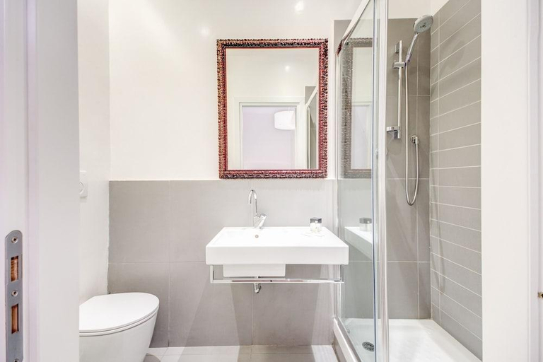Bathroom 3, Imperia Suite, Rome