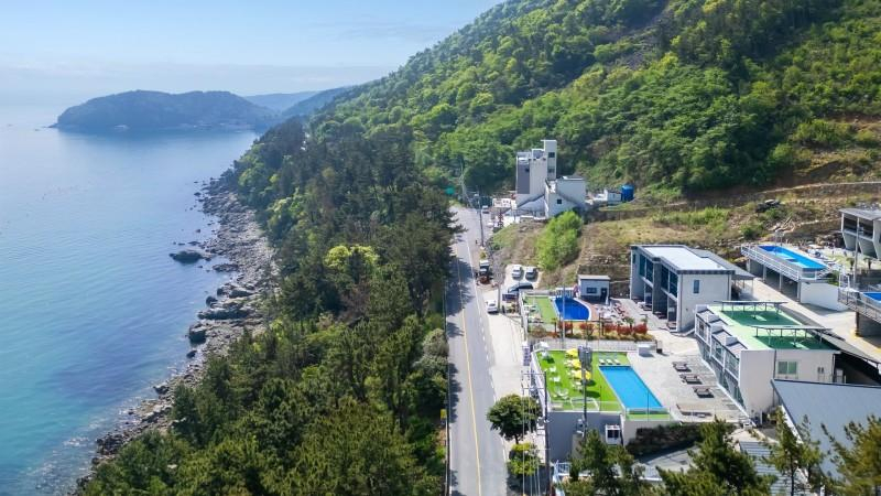 Others 5, yeosu moraeal pet heated pool pension, Yeosu