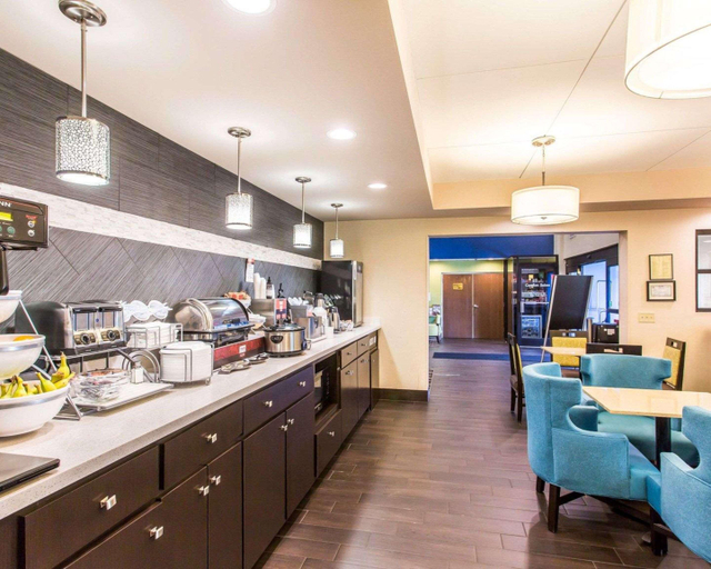 Food & Drinks 5, Comfort Suites Cookeville, Putnam