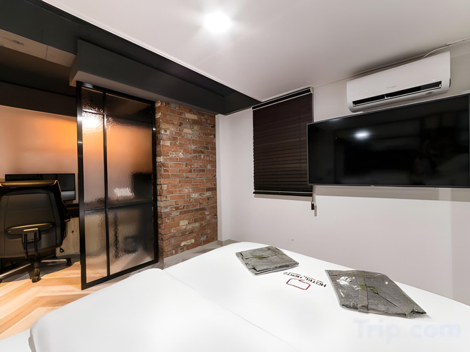 Bedroom 2, Incheon (Juan) HERTZ, Nam