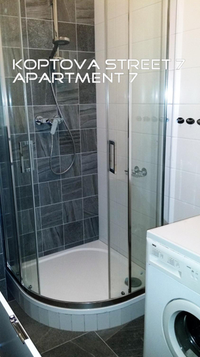 Bathroom 2, Holiday Apartments, Karlovy Vary