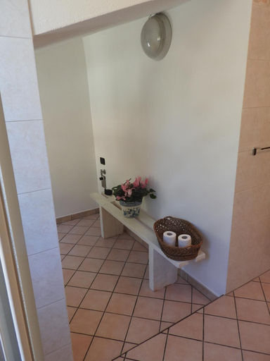 Bathroom 3, B & B Abbadia, Cuneo