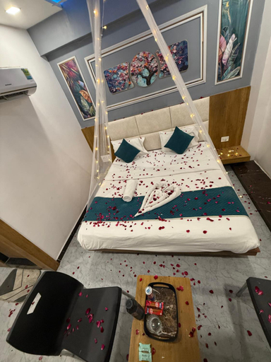 Bedroom 5, Hotel secure inn kadodara road, Surat