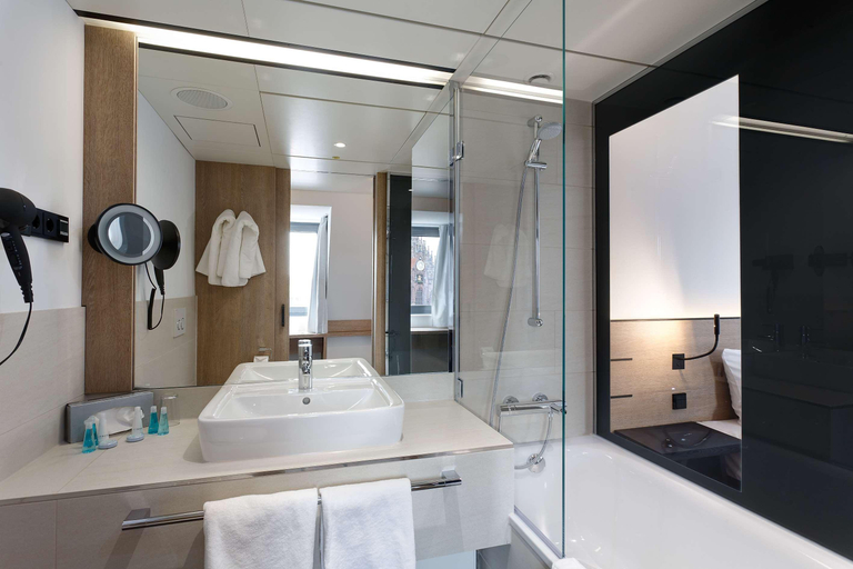 Bathroom 4, SORAT Hotel Saxx Nürnberg, Nürnberg