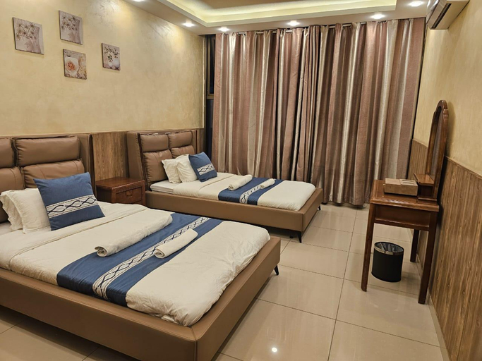 Bedroom 4, Al Mansi Hotel Suites, Ardhah