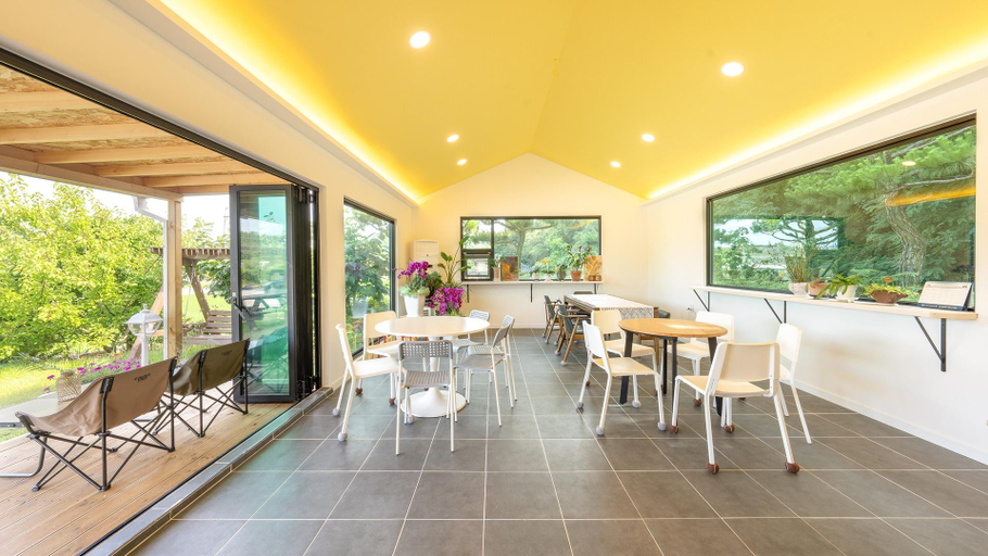 Food & Drinks, Gyeongju Star Light Travel Hanok Pension, Gyeongju