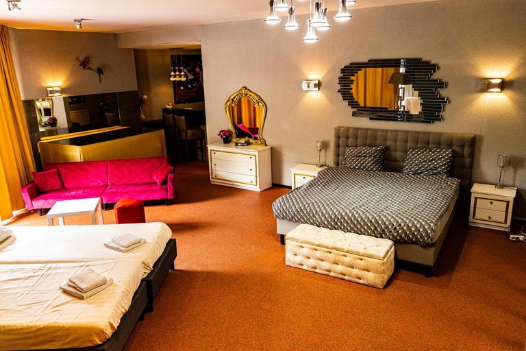 Others 3, Hotel De Elderschans, Sluis