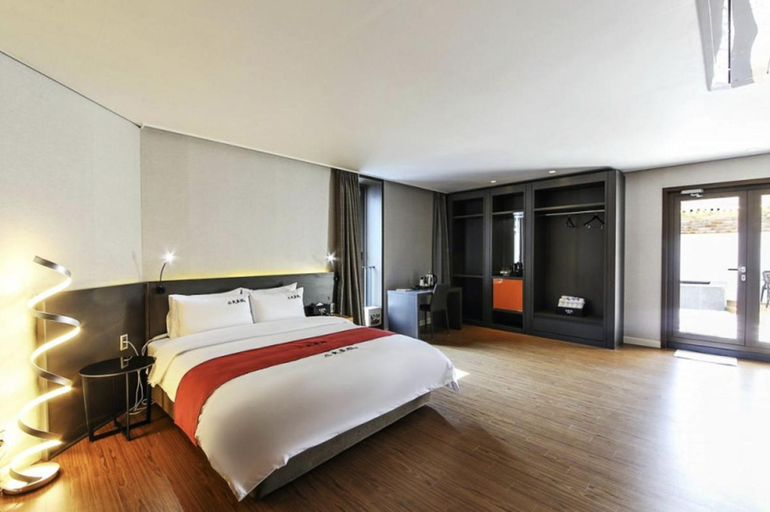Bedroom 3, Daesungkwan Hot Spring Hotel, Geumjeong