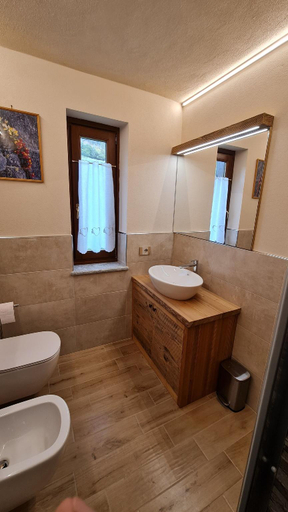 Bathroom 5, Casa Margherita, Aosta