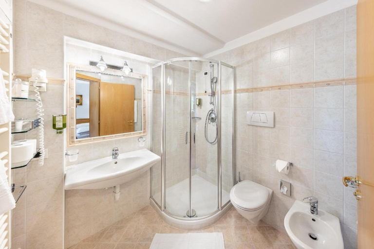 Bathroom 3, Hotel Sella, Bolzano