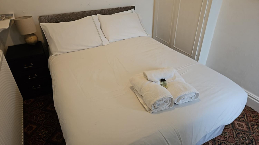 Bedroom 1, Winston House Guesthouse, East Riding of Yorkshire