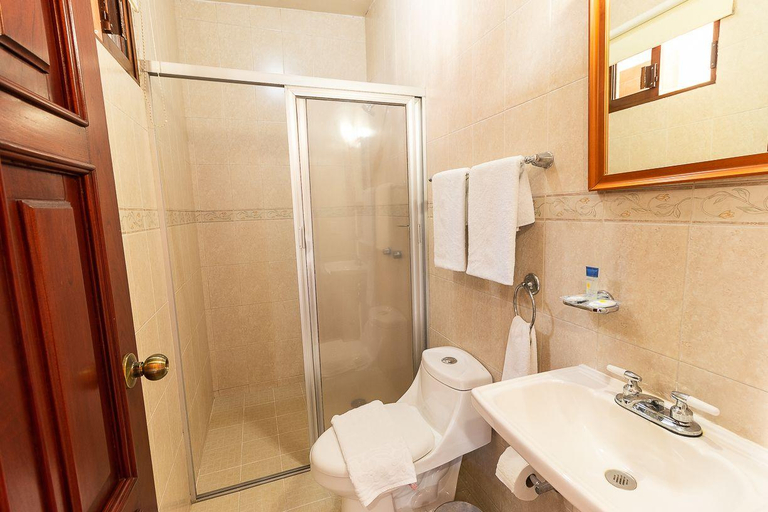 Bathroom 3, Hotel Dona Juana, Tlacotalpan