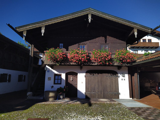 Others 5, Gastehaus Banik, Traunstein