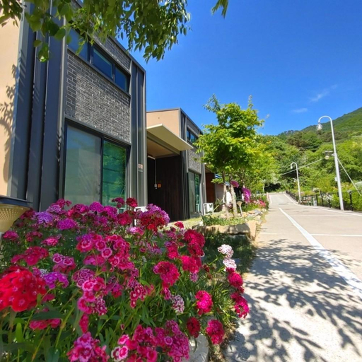 Others 4, Oulsan soho haneul bit pension, Gyeongju