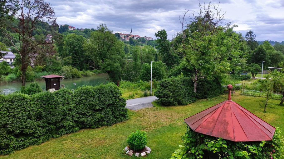 Others 5, Vila Jasna, Radovljica