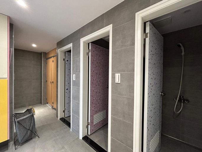 Bathroom 5, Jiufen Mountain Stay, New Taipei City