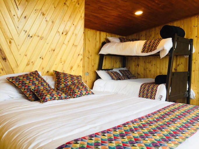 Bedroom 2, Costa Azul Ecolodge, Aquitania