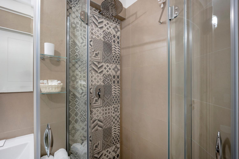 Bathroom 4, Casa Festa Rooms, Matera