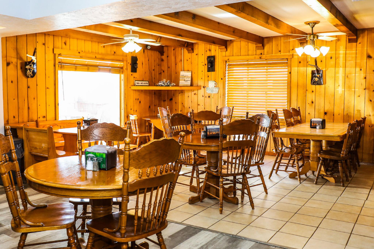 Food & Drinks, Stampede Cabin 3, Cochise