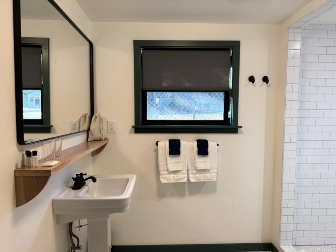 Bathroom 3, ピエティ ヒル コテージズ, Nevada