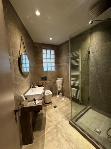 Bathroom 5, Noelle Mountain Suites, West Greece