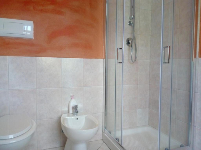 Bathroom 3, Locanda D'Ogliastra, Ogliastra