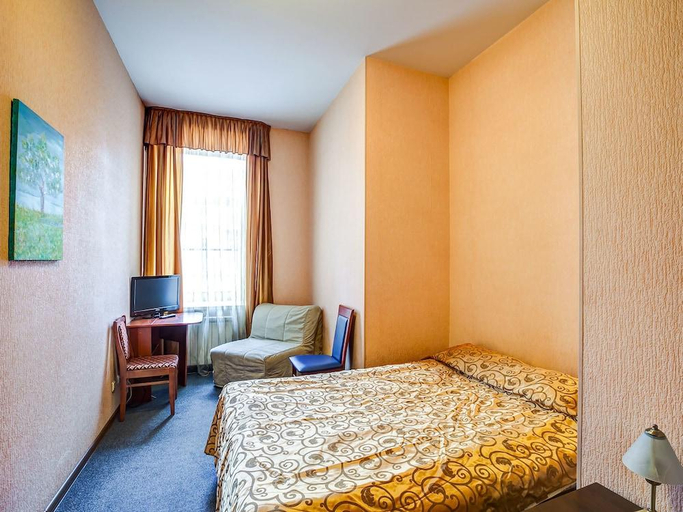 Others 3, Hotel Bolshoy 19, Sankt-Peterburg gorsovet