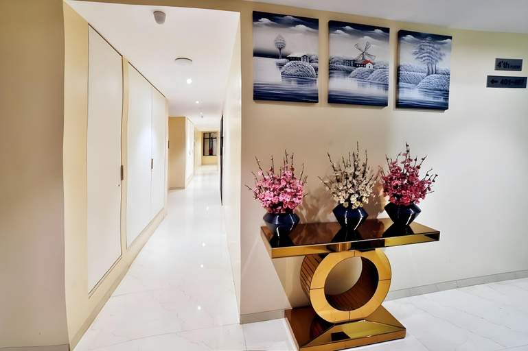 Others 5, Hotel King's Heritage, Surat