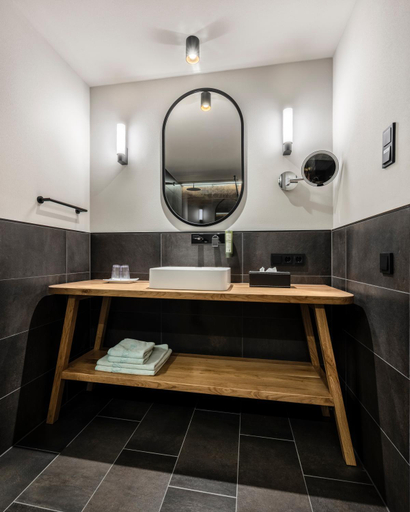 Bathroom 3, Ciasa Milandura NEW SUMMER 2025, Bolzano