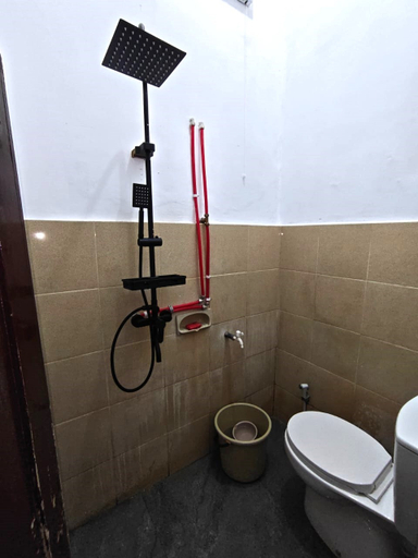Bathroom 3, Fun Hostel Malioboro, Yogyakarta