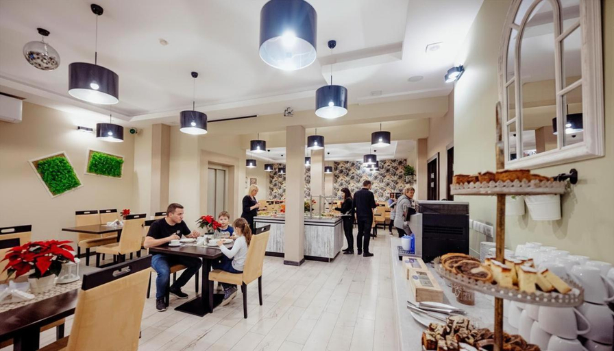 Food & Drinks, Willa Petrus, Jelenia Góra