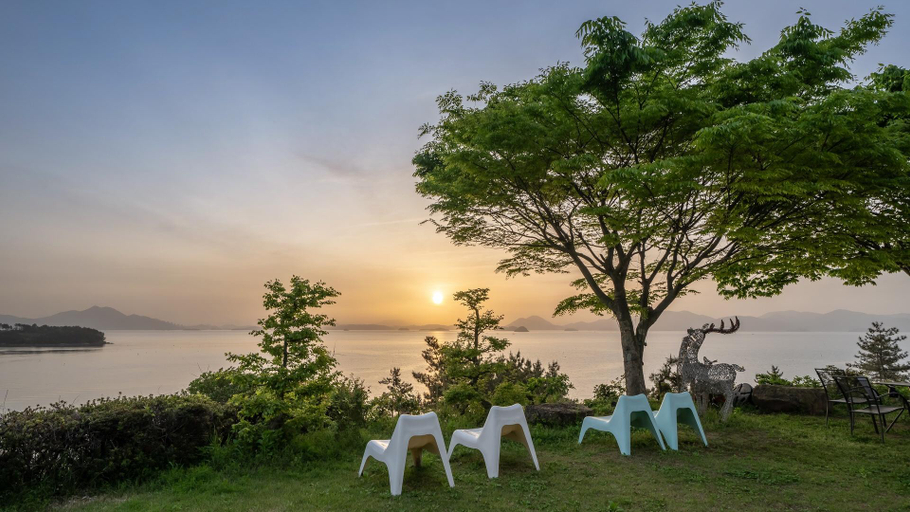 Others 4, yeosu rebeu ocean view pension, Yeosu