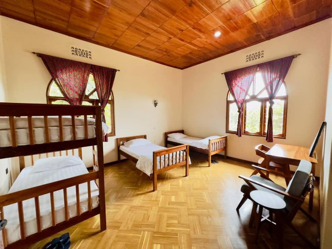 Bedroom 2, Mahali Muzuri and Home, Arusha Urban