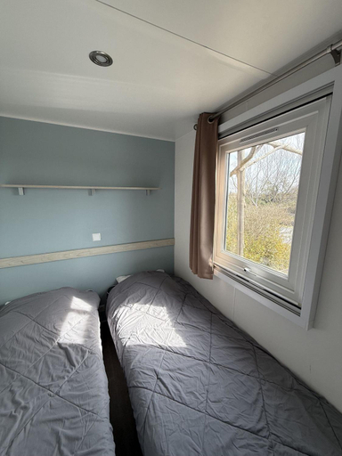 Bedroom 3, Camping Les Bois Flottes, Bouches-du-Rhône