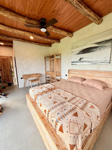 Bedroom 2, Dikaloha Surfschool and Stay, Jembrana