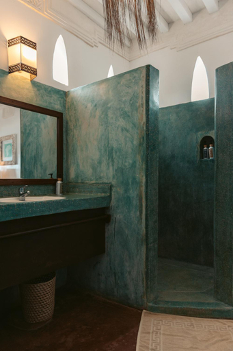 Bathroom 4, Banana House And Wellness Centre, Lamu West