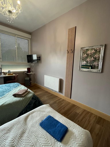 Bedroom 4, Hotel Deco'lia-Soiree etape, Sarthe