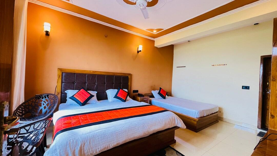 Bedroom 4, The Grahil Hotel & Restaurant , Dehradun